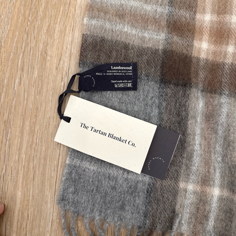NWT The Tartan Blanket Co Gray and Brown Plaid Scarf - Picture 2 of 2